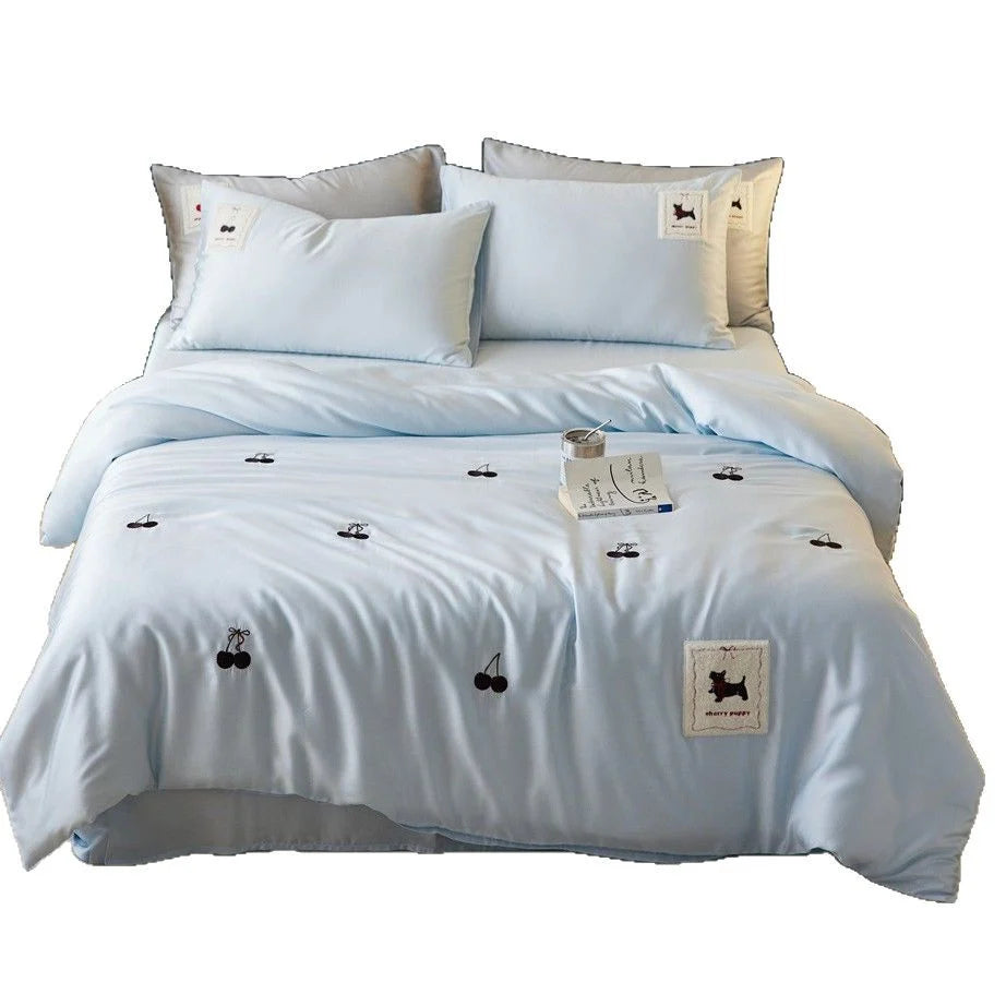 Ensemble de literie pour chambre avec broderie cerise et écusson appliqué 5