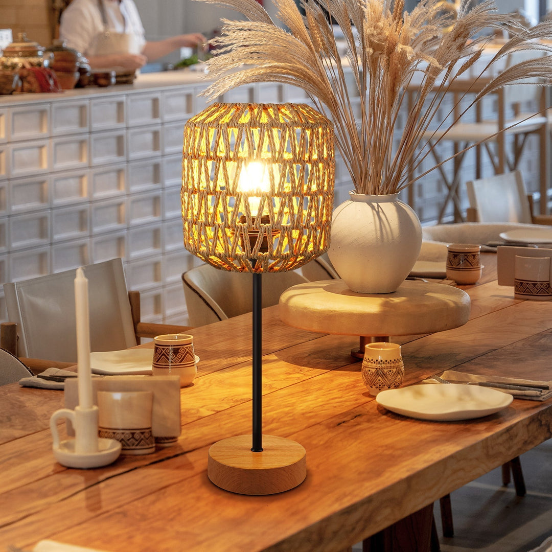 Lampe de table Boho Chic à intensité variable avec port USB 1