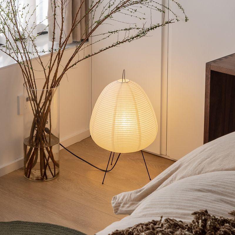 Lampe en papier d'inspiration japonaise 4