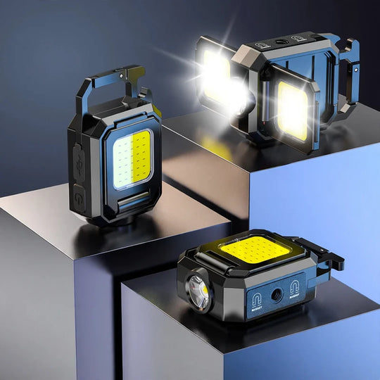 Lampe torche LED rechargeable compacte pour activités de plein air 3