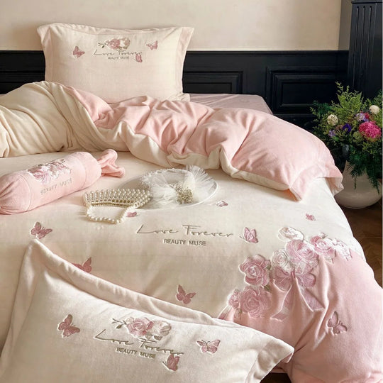 Parure de Lit Femme 220x240 Style Romantique Motifs Floraux et Papillons 1