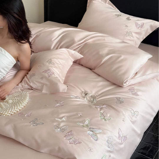 Parure de lit femme satin brodée papillons raffinée 2