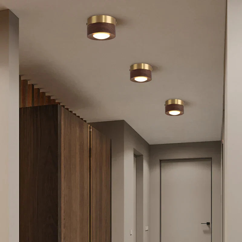 Plafonnier Moderne en Bois avec Accents Dorés 1