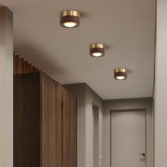 Plafonnier Moderne en Bois avec Accents Dorés 1