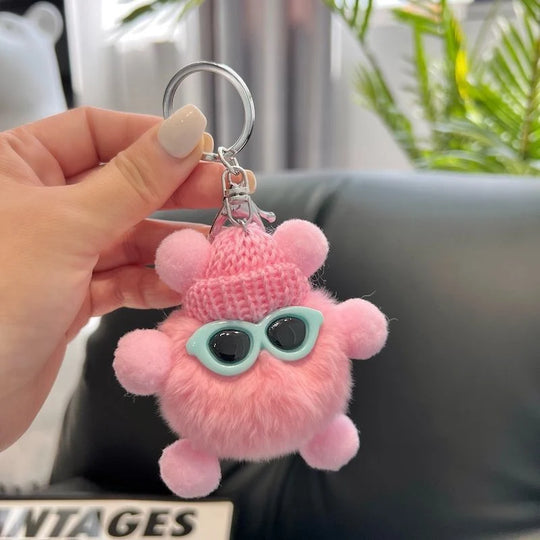 Porte Clés Peluche Original pour Femme avec Bonnet Tricoté et Lunettes de Soleil 0
