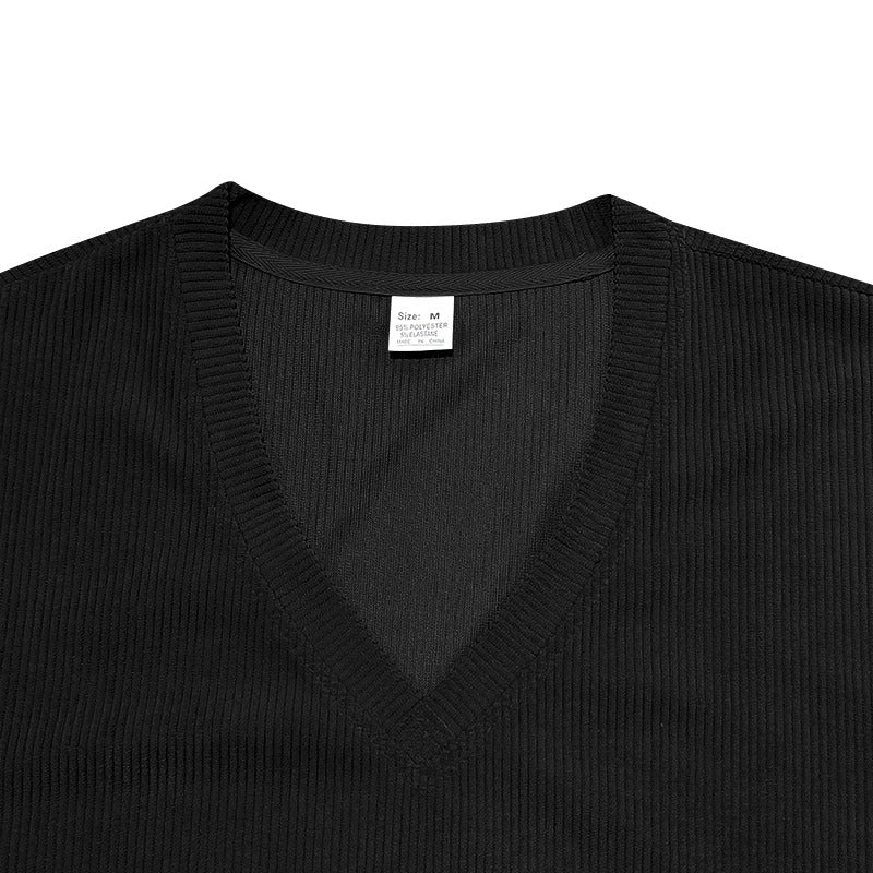 T-shirt à col en V en velours côtelé pour homme