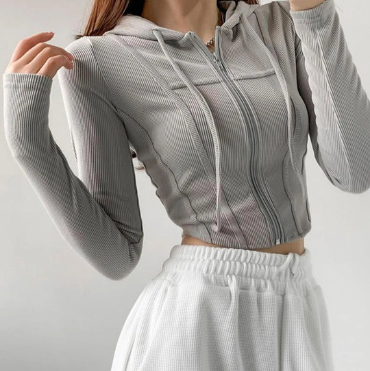 Sweat à capuche court ajusté zippé pour femmes