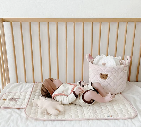 Changeur de couches pliable pour bébé