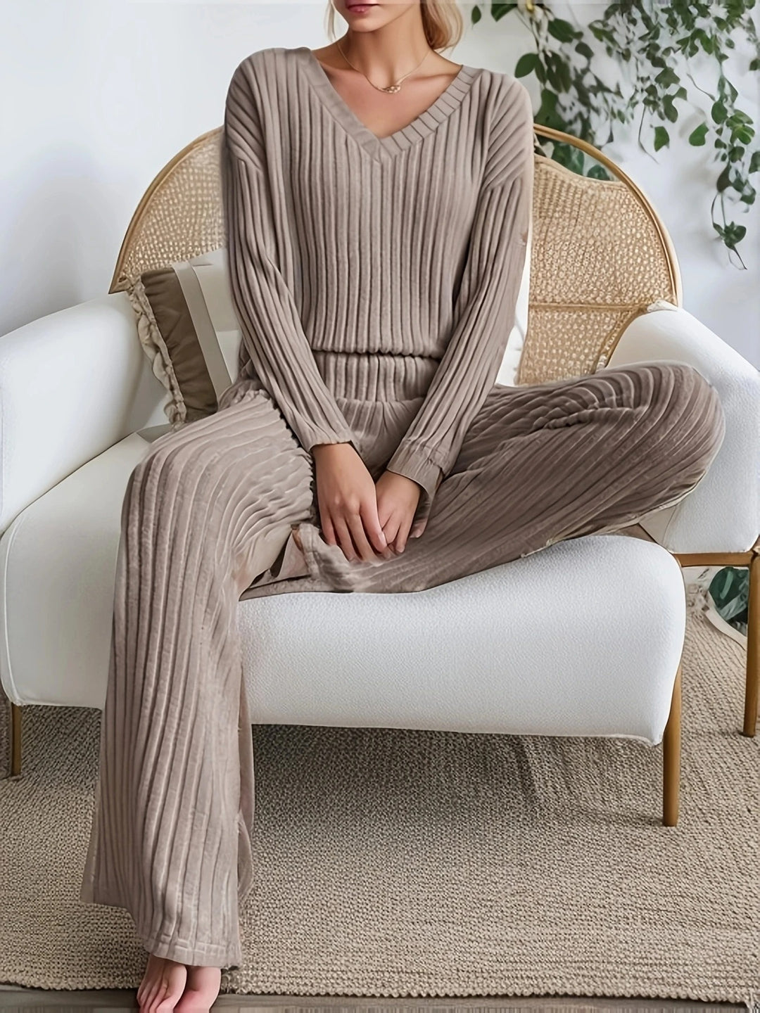 Ensemble d'hiver douillet en tricot à col en V pour femmes