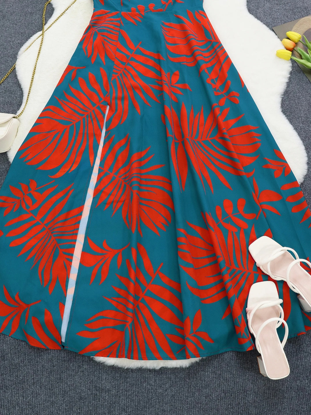 Robe longue asymétrique à imprimé tropical