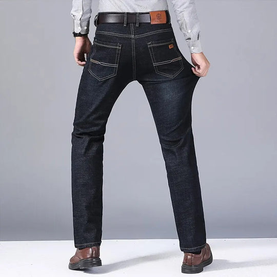 Jeans classiques en denim pour hommes