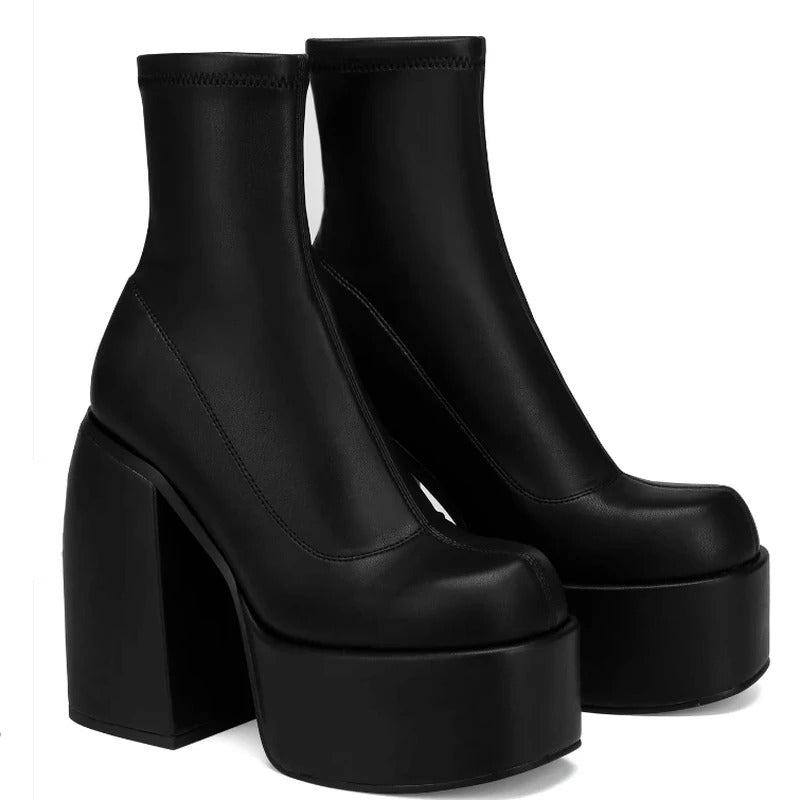 Bottes en cuir à talons épais pour femmes