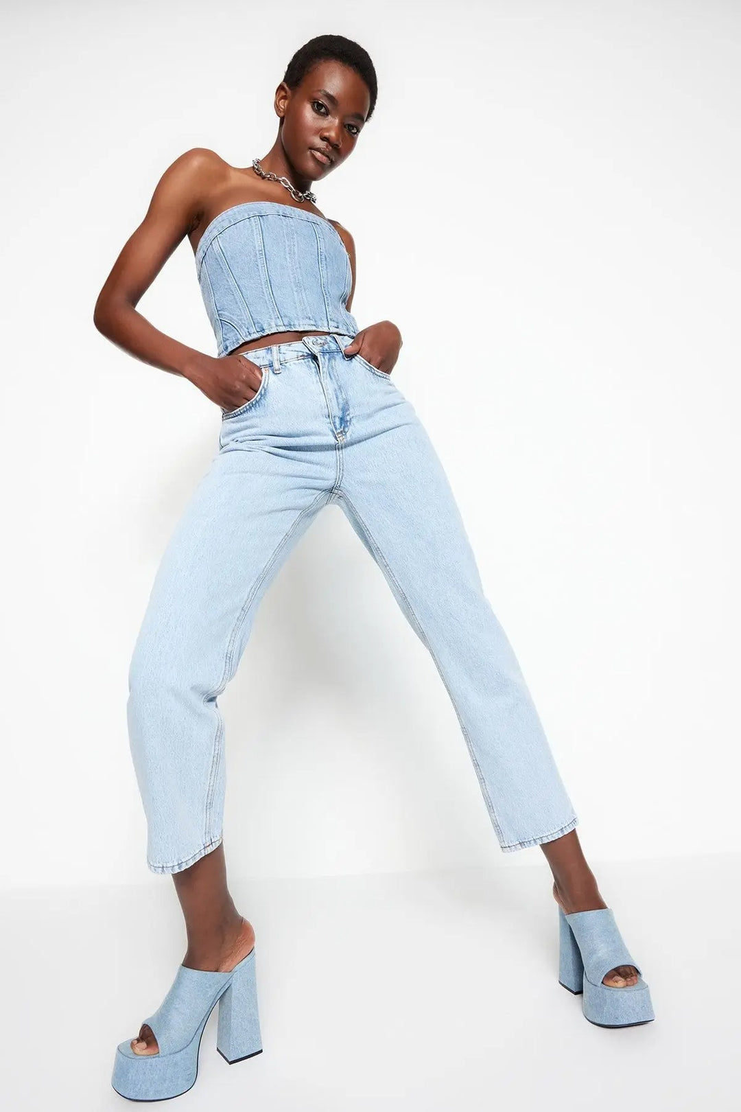 Pantalon en jean droit pour femme