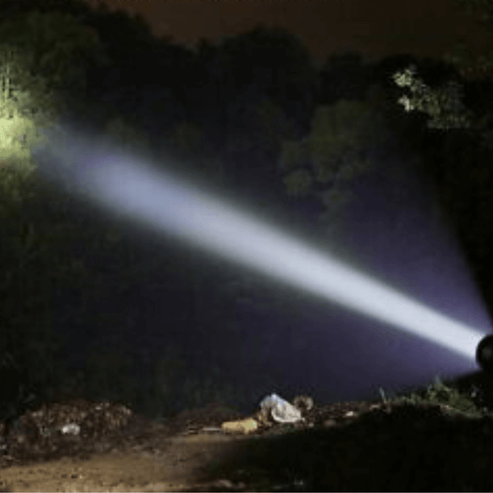 Lampe de poche rechargeable P1000 Led