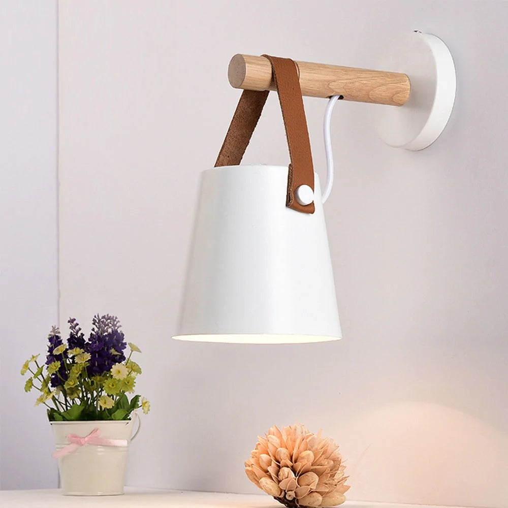 Lampe murale nordique en bois