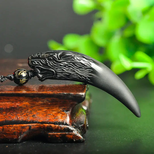 Collier à pendentif loup en obsidienne